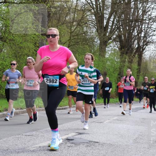 12.04.2026 - 45. Internationalen Wilhelmsburger Insellauf Yannick Fuchs http://msf.ph/oto/9505905 12.04.2026 12:58:45 Laufen 2742, 5305, 2982, 5443, 2011, 4437, 5830 meine-sportfotos.de