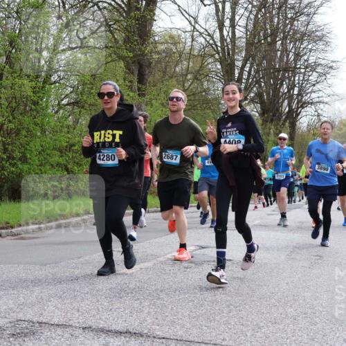 12.04.2026 - 45. Internationalen Wilhelmsburger Insellauf Yannick Fuchs http://msf.ph/oto/9505932 12.04.2026 12:58:52 Laufen 4280, 2687, 49, 4408, 2103, 3890, 4496 meine-sportfotos.de