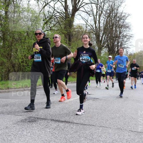 12.04.2026 - 45. Internationalen Wilhelmsburger Insellauf Yannick Fuchs http://msf.ph/oto/9505935 12.04.2026 12:58:52 Laufen 280, 2687, 4408, 2103, 3890, 44 meine-sportfotos.de