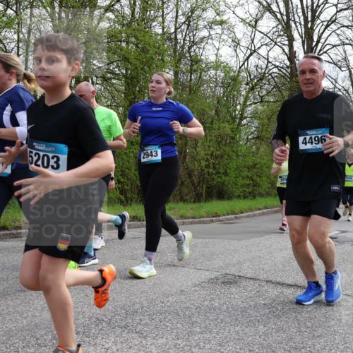 12.04.2026 - 45. Internationalen Wilhelmsburger Insellauf Yannick Fuchs http://msf.ph/oto/9505956 12.04.2026 12:58:56 Laufen 5203, 2943, 4496, 289, 4356, 5194 meine-sportfotos.de
