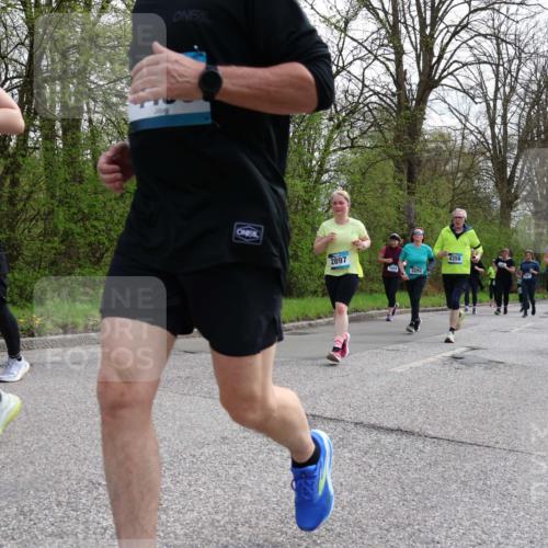 12.04.2026 - 45. Internationalen Wilhelmsburger Insellauf Yannick Fuchs http://msf.ph/oto/9505960 12.04.2026 12:58:57 Laufen 136, 943, 2897, 3292, 4356, 289, 5202 meine-sportfotos.de