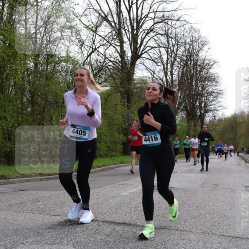 12.04.2026 - 45. Internationalen Wilhelmsburger Insellauf Yannick Fuchs http://msf.ph/oto/9506004 12.04.2026 12:59:06 Laufen 4405, 2689, 4416, 2922 meine-sportfotos.de