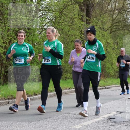 12.04.2026 - 45. Internationalen Wilhelmsburger Insellauf Yannick Fuchs http://msf.ph/oto/9506035 12.04.2026 12:59:13 Laufen 5431, 5425, 5426, 3135, 5069, 5078, 2121 meine-sportfotos.de