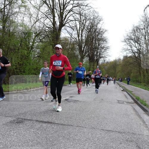 12.04.2026 - 45. Internationalen Wilhelmsburger Insellauf Yannick Fuchs http://msf.ph/oto/9506054 12.04.2026 12:59:17 Laufen 3135, 5069, 2121, 5776, 5494 meine-sportfotos.de