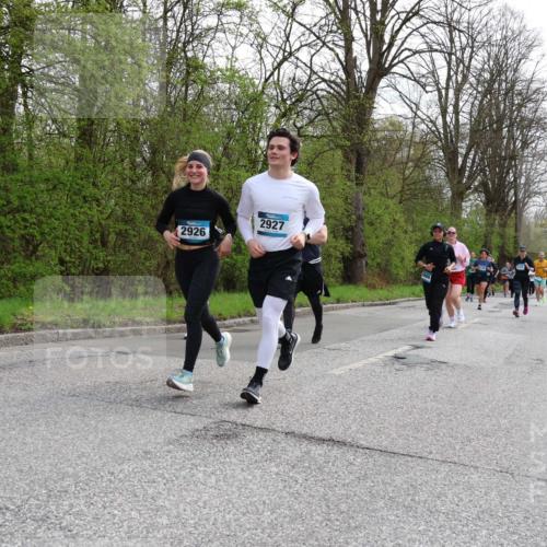 12.04.2026 - 45. Internationalen Wilhelmsburger Insellauf Yannick Fuchs http://msf.ph/oto/9506070 12.04.2026 12:59:21 Laufen 2926, 2927 meine-sportfotos.de