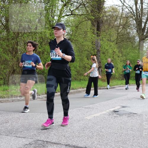 12.04.2026 - 45. Internationalen Wilhelmsburger Insellauf Yannick Fuchs http://msf.ph/oto/9506086 12.04.2026 12:59:25 Laufen 2129, 310, 4562, 1243 meine-sportfotos.de