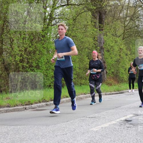 12.04.2026 - 45. Internationalen Wilhelmsburger Insellauf Yannick Fuchs http://msf.ph/oto/9506144 12.04.2026 12:59:39 Laufen 4309, 49, 3211, 485, 35, 5246 meine-sportfotos.de