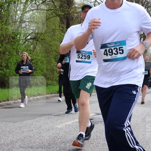 12.04.2026 - 45. Internationalen Wilhelmsburger Insellauf Yannick Fuchs http://msf.ph/oto/9506166 12.04.2026 12:59:44 Laufen 4857, 4552, 45, 5259, 4, 4935, 85 meine-sportfotos.de