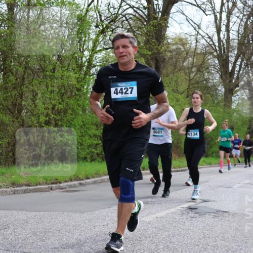 12.04.2026 - 45. Internationalen Wilhelmsburger Insellauf Yannick Fuchs http://msf.ph/oto/9506203 12.04.2026 12:59:52 Laufen 4, 4427, 5681, 4134 meine-sportfotos.de