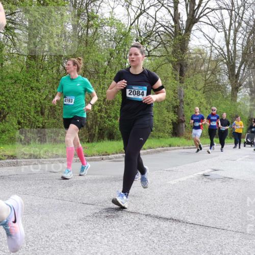 12.04.2026 - 45. Internationalen Wilhelmsburger Insellauf Yannick Fuchs http://msf.ph/oto/9506223 12.04.2026 12:59:57 Laufen 4193, 2084, 2825, 2827, 3654, 2844 meine-sportfotos.de