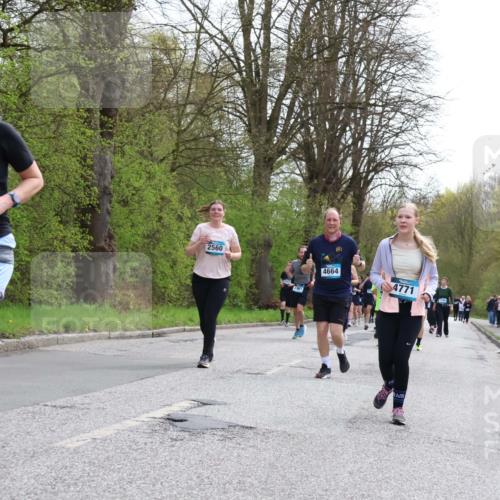 12.04.2026 - 45. Internationalen Wilhelmsburger Insellauf Yannick Fuchs http://msf.ph/oto/9506289 12.04.2026 13:00:11 Laufen 4930, 2560, 4664, 4771 meine-sportfotos.de