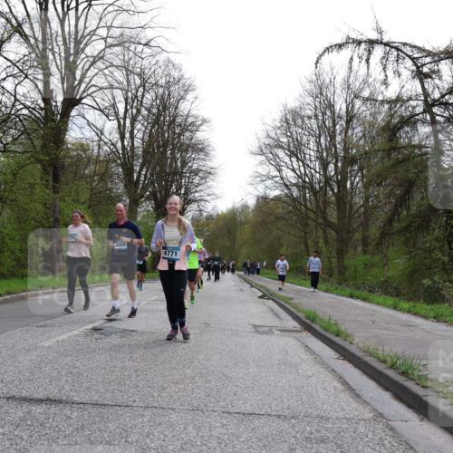 12.04.2026 - 45. Internationalen Wilhelmsburger Insellauf Yannick Fuchs http://msf.ph/oto/9506296 12.04.2026 13:00:12 Laufen 4664, 4771 meine-sportfotos.de
