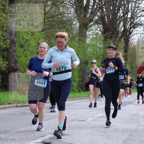 12.04.2026 - 45. Internationalen Wilhelmsburger Insellauf Yannick Fuchs http://msf.ph/oto/9506408 12.04.2026 13:00:34 Laufen 5693, 729, 5674, 4721, 846, 4911, 4720 meine-sportfotos.de