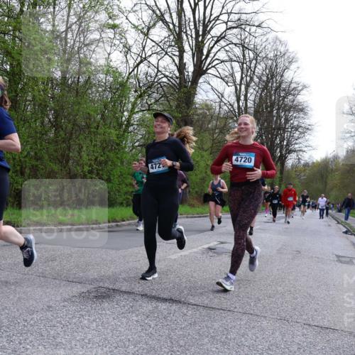 12.04.2026 - 45. Internationalen Wilhelmsburger Insellauf Yannick Fuchs http://msf.ph/oto/9506421 12.04.2026 13:00:37 Laufen 574, 5693, 472, 4720 meine-sportfotos.de