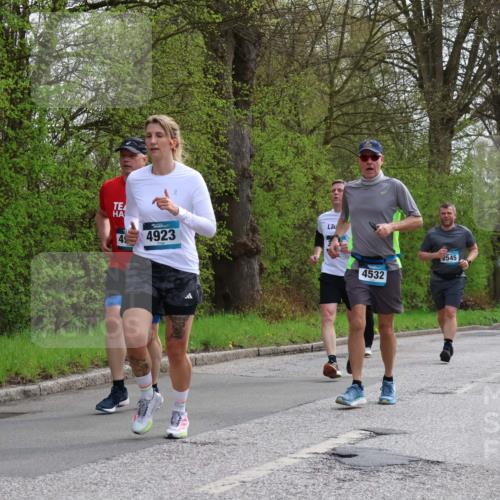 12.04.2026 - 45. Internationalen Wilhelmsburger Insellauf Yannick Fuchs http://msf.ph/oto/9506515 12.04.2026 13:00:54 Laufen 49, 4923, 4532, 2545, 2080, 4671 meine-sportfotos.de