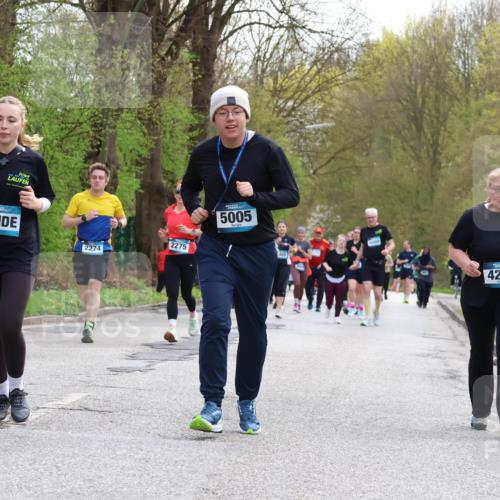 12.04.2026 - 45. Internationalen Wilhelmsburger Insellauf Yannick Fuchs http://msf.ph/oto/9506610 12.04.2026 13:01:16 Laufen 2274, 2275, 5005, 465, 4216 meine-sportfotos.de