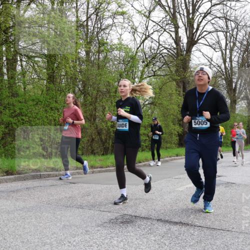 12.04.2026 - 45. Internationalen Wilhelmsburger Insellauf Yannick Fuchs http://msf.ph/oto/9506629 12.04.2026 13:01:19 Laufen 4910, 5005, 229, 5089 meine-sportfotos.de