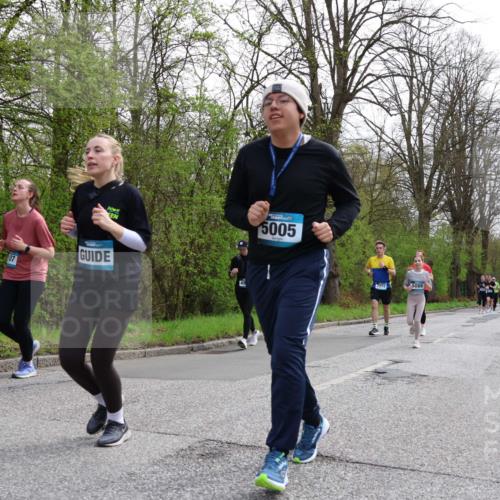 12.04.2026 - 45. Internationalen Wilhelmsburger Insellauf Yannick Fuchs http://msf.ph/oto/9506632 12.04.2026 13:01:20 Laufen 07, 5005, 2274, 5089 meine-sportfotos.de