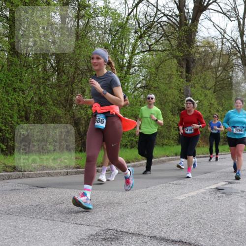 12.04.2026 - 45. Internationalen Wilhelmsburger Insellauf Yannick Fuchs http://msf.ph/oto/9506679 12.04.2026 13:01:31 Laufen 686, 5418, 4178, 3268 meine-sportfotos.de
