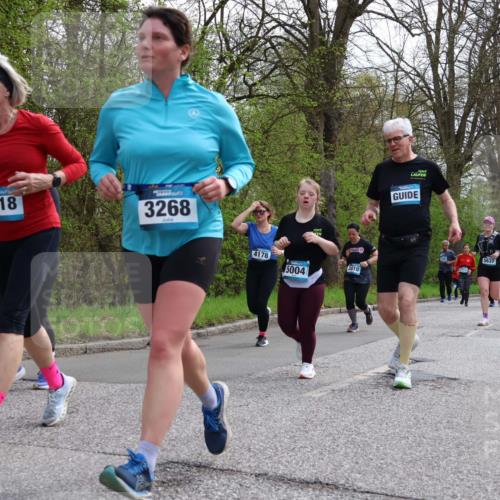 12.04.2026 - 45. Internationalen Wilhelmsburger Insellauf Yannick Fuchs http://msf.ph/oto/9506689 12.04.2026 13:01:33 Laufen 5418, 3268, 4178, 5004, 3810, 4919, 5637 meine-sportfotos.de