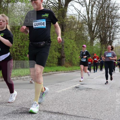 12.04.2026 - 45. Internationalen Wilhelmsburger Insellauf Yannick Fuchs http://msf.ph/oto/9506695 12.04.2026 13:01:34 Laufen 4178, 004, 4919, 5637, 2014 meine-sportfotos.de