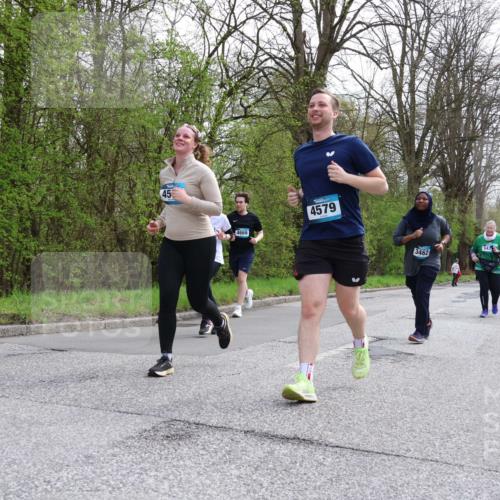 12.04.2026 - 45. Internationalen Wilhelmsburger Insellauf Yannick Fuchs http://msf.ph/oto/9506749 12.04.2026 13:01:46 Laufen 45, 4669, 4579, 3462 meine-sportfotos.de