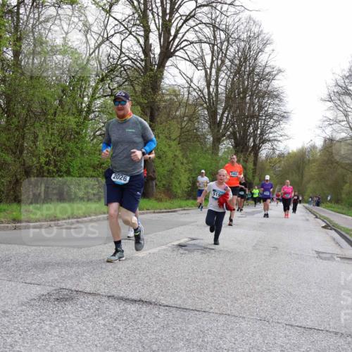 12.04.2026 - 45. Internationalen Wilhelmsburger Insellauf Yannick Fuchs http://msf.ph/oto/9506812 12.04.2026 13:02:01 Laufen 2026, 519, 2462 meine-sportfotos.de