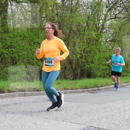 12.04.2026 - 45. Internationalen Wilhelmsburger Insellauf Yannick Fuchs http://msf.ph/oto/9506911 12.04.2026 13:02:23 Laufen 5686, 5675, 5498 meine-sportfotos.de