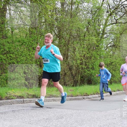 12.04.2026 - 45. Internationalen Wilhelmsburger Insellauf Yannick Fuchs http://msf.ph/oto/9506920 12.04.2026 13:02:24 Laufen 5686, 5675 meine-sportfotos.de