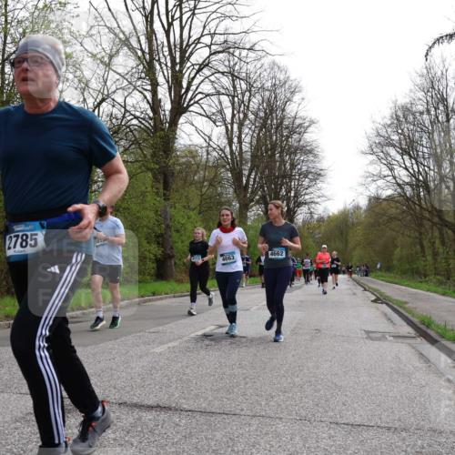 12.04.2026 - 45. Internationalen Wilhelmsburger Insellauf Yannick Fuchs http://msf.ph/oto/9506994 12.04.2026 13:02:43 Laufen 2785, 4111, 4663, 4662 meine-sportfotos.de