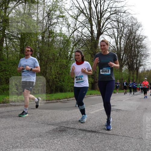 12.04.2026 - 45. Internationalen Wilhelmsburger Insellauf Yannick Fuchs http://msf.ph/oto/9507001 12.04.2026 13:02:44 Laufen 4663, 4662 meine-sportfotos.de