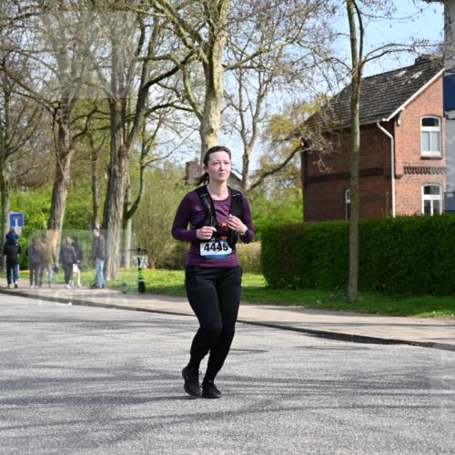 12.04.2026 - 45. Internationalen Wilhelmsburger Insellauf J. Mangold http://msf.ph/oto/9507052 12.04.2026 11:42:32 Ziel 2722, 5432 meine-sportfotos.de