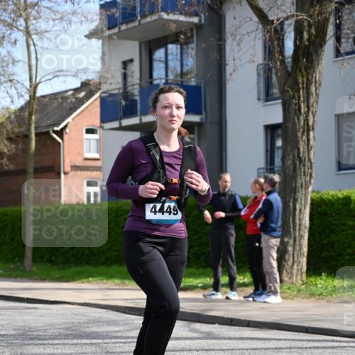 12.04.2026 - 45. Internationalen Wilhelmsburger Insellauf J. Mangold http://msf.ph/oto/9507071 12.04.2026 11:42:34 Ziel 2722, 5432 meine-sportfotos.de