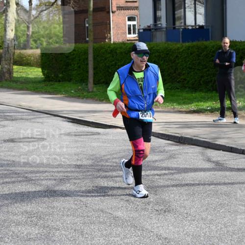 12.04.2026 - 45. Internationalen Wilhelmsburger Insellauf J. Mangold http://msf.ph/oto/9507112 12.04.2026 11:43:56 Ziel 2040, 2663 meine-sportfotos.de