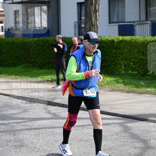 12.04.2026 - 45. Internationalen Wilhelmsburger Insellauf J. Mangold http://msf.ph/oto/9507123 12.04.2026 11:43:57 Ziel 2040, 2663 meine-sportfotos.de