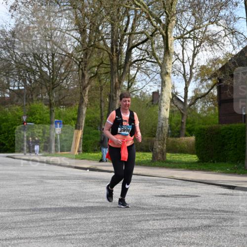 12.04.2026 - 45. Internationalen Wilhelmsburger Insellauf J. Mangold http://msf.ph/oto/9507202 12.04.2026 11:46:46 Ziel 4688, 2996 meine-sportfotos.de