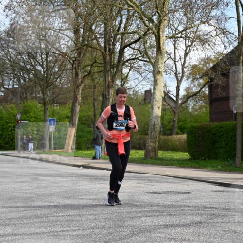 12.04.2026 - 45. Internationalen Wilhelmsburger Insellauf J. Mangold http://msf.ph/oto/9507203 12.04.2026 11:46:46 Ziel 4688, 2996 meine-sportfotos.de