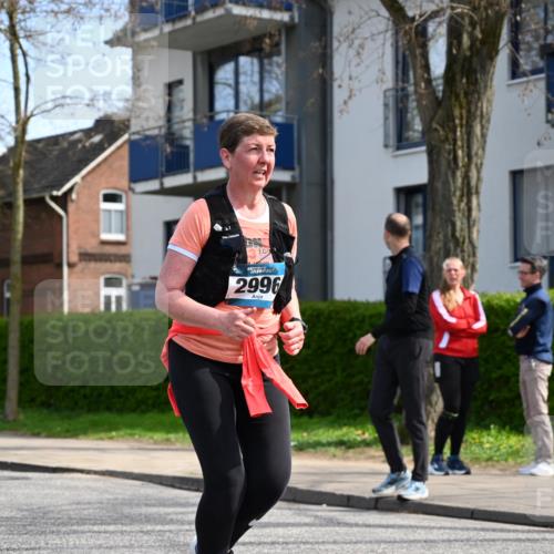 12.04.2026 - 45. Internationalen Wilhelmsburger Insellauf J. Mangold http://msf.ph/oto/9507230 12.04.2026 11:46:49 Ziel 2996 meine-sportfotos.de