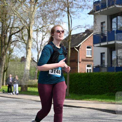 12.04.2026 - 45. Internationalen Wilhelmsburger Insellauf J. Mangold http://msf.ph/oto/9507243 12.04.2026 11:47:15 Ziel 3148, 3148, 3533, 3532, 3457 meine-sportfotos.de