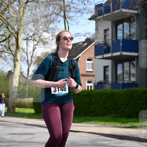 12.04.2026 - 45. Internationalen Wilhelmsburger Insellauf J. Mangold http://msf.ph/oto/9507245 12.04.2026 11:47:16 Ziel 3148, 3533, 3532, 3457 meine-sportfotos.de
