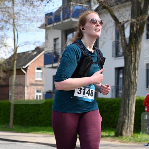 12.04.2026 - 45. Internationalen Wilhelmsburger Insellauf J. Mangold http://msf.ph/oto/9507253 12.04.2026 11:47:16 Ziel 3148, 3533, 3532, 3457 meine-sportfotos.de