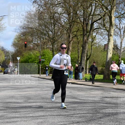 12.04.2026 - 45. Internationalen Wilhelmsburger Insellauf J. Mangold http://msf.ph/oto/9507315 12.04.2026 11:51:57 Ziel 3544 meine-sportfotos.de