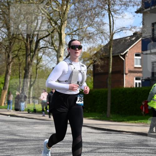 12.04.2026 - 45. Internationalen Wilhelmsburger Insellauf J. Mangold http://msf.ph/oto/9507331 12.04.2026 11:51:58 Ziel 3544 meine-sportfotos.de