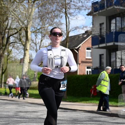 12.04.2026 - 45. Internationalen Wilhelmsburger Insellauf J. Mangold http://msf.ph/oto/9507334 12.04.2026 11:51:59 Ziel 3544 meine-sportfotos.de