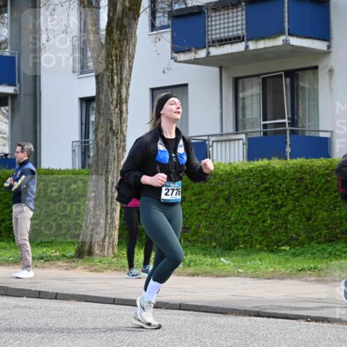 12.04.2026 - 45. Internationalen Wilhelmsburger Insellauf J. Mangold http://msf.ph/oto/9507406 12.04.2026 11:53:46 Ziel 4508, 2566, 2776, 2093, 2679, 2680 meine-sportfotos.de