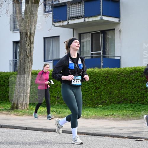 12.04.2026 - 45. Internationalen Wilhelmsburger Insellauf J. Mangold http://msf.ph/oto/9507409 12.04.2026 11:53:46 Ziel 4508, 2566, 2776, 2093, 2679, 2680 meine-sportfotos.de
