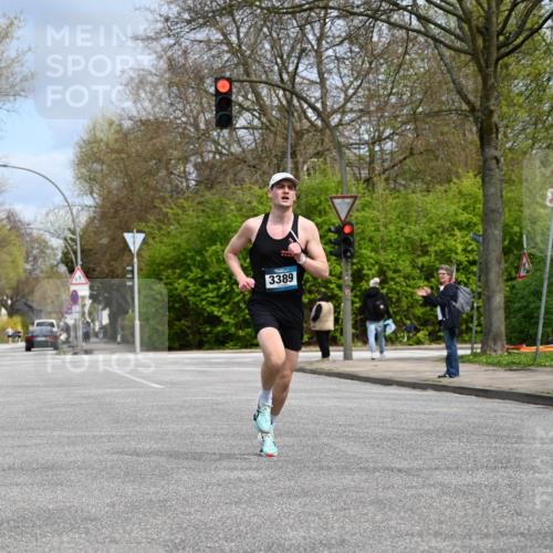 12.04.2026 - 45. Internationalen Wilhelmsburger Insellauf J. Mangold http://msf.ph/oto/9507496 12.04.2026 12:46:34 Ziel 3389, 5365, 3048, 5413, 4656, 5556 meine-sportfotos.de