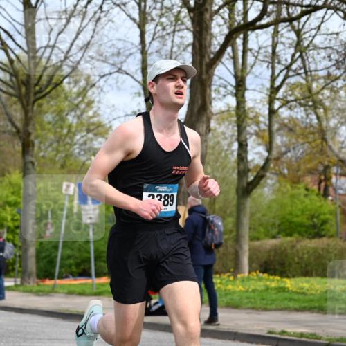12.04.2026 - 45. Internationalen Wilhelmsburger Insellauf J. Mangold http://msf.ph/oto/9507510 12.04.2026 12:46:35 Ziel 3389, 5365, 3048, 5413, 4656, 5556, 5709 meine-sportfotos.de