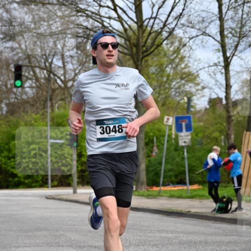 12.04.2026 - 45. Internationalen Wilhelmsburger Insellauf J. Mangold http://msf.ph/oto/9507546 12.04.2026 12:46:56 Ziel 3048, 5413, 4656, 5556, 5709, 3750, 3301, 4466 meine-sportfotos.de