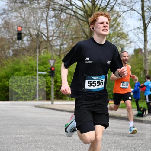 12.04.2026 - 45. Internationalen Wilhelmsburger Insellauf J. Mangold http://msf.ph/oto/9507604 12.04.2026 12:47:12 Ziel 5413, 4656, 5556, 5709, 3750, 3301, 4466, 4466, 5495, 3452, 4877, 4874 meine-sportfotos.de